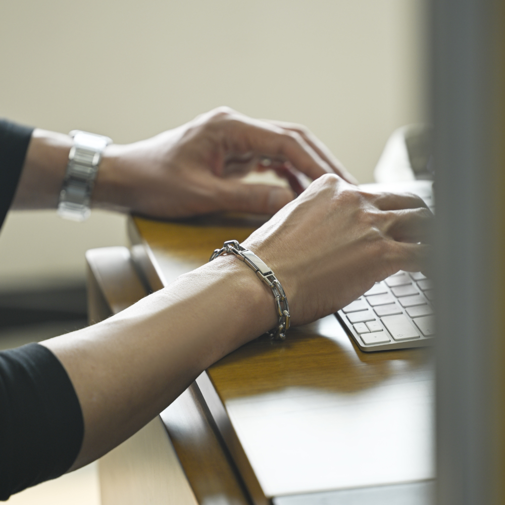 the platinum cuban chain from byenzo jewelry, handcrafted luxurious chains for men