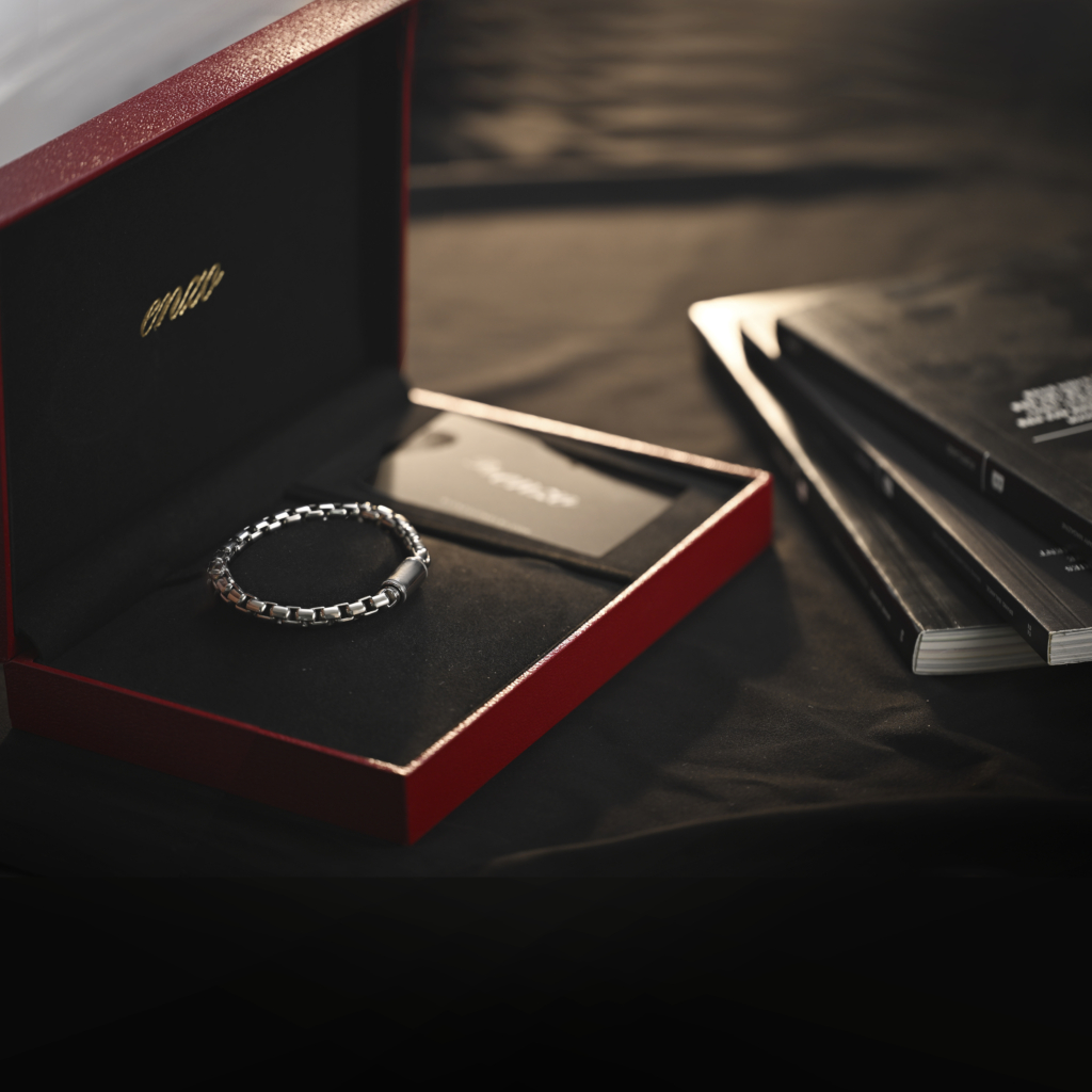 Platinum chains from ByEnzo Jewelry, luxurious necklaces and bracelets for men.