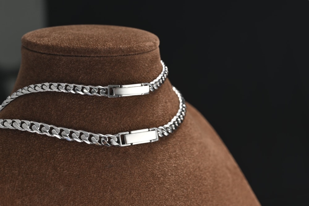 The Standard Cuban Chain in Platinum, handcrafted necklace chain
