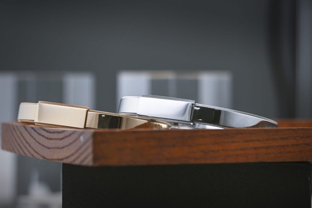 PT950 platinum belts with metal buckles